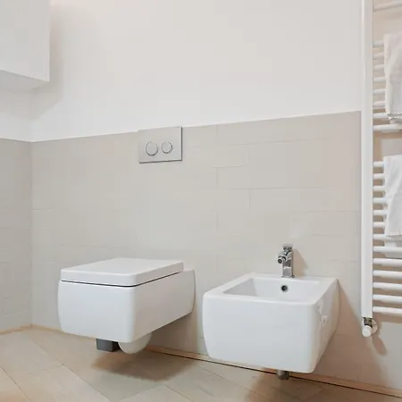 شقة Porta San Felice Cozy Duplex